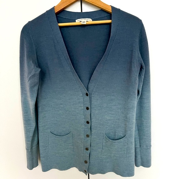 Banana Republic Sweaters - 💙 100% merino v neck cardigan with unique ‘ombré’ blue colour